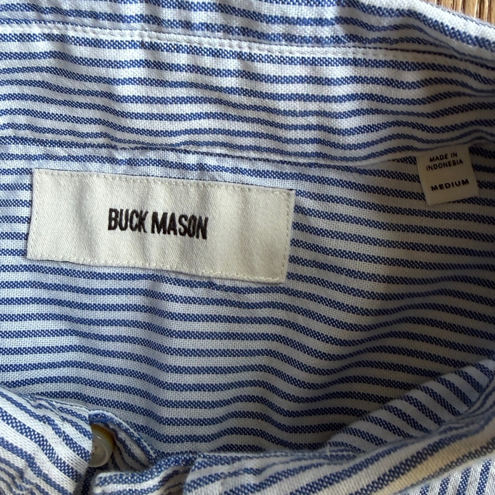 Buck Mason Shrunken Oxford Shirt Medium Blue White Pinstripe Coastal Preppy - Picture 2 of 4